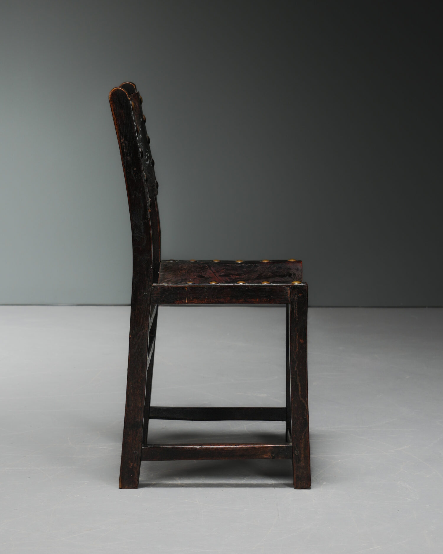 Perçinli Deri Sandalyeler - Dört Adet - Görsel 7