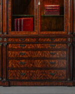 Theodore Alexander Breakfront Curio Cabinet - Görsel 9