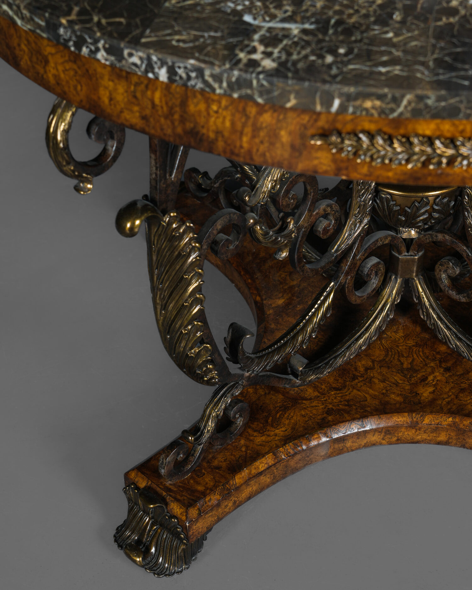 Maitland-Smith Center Table - Görsel 5