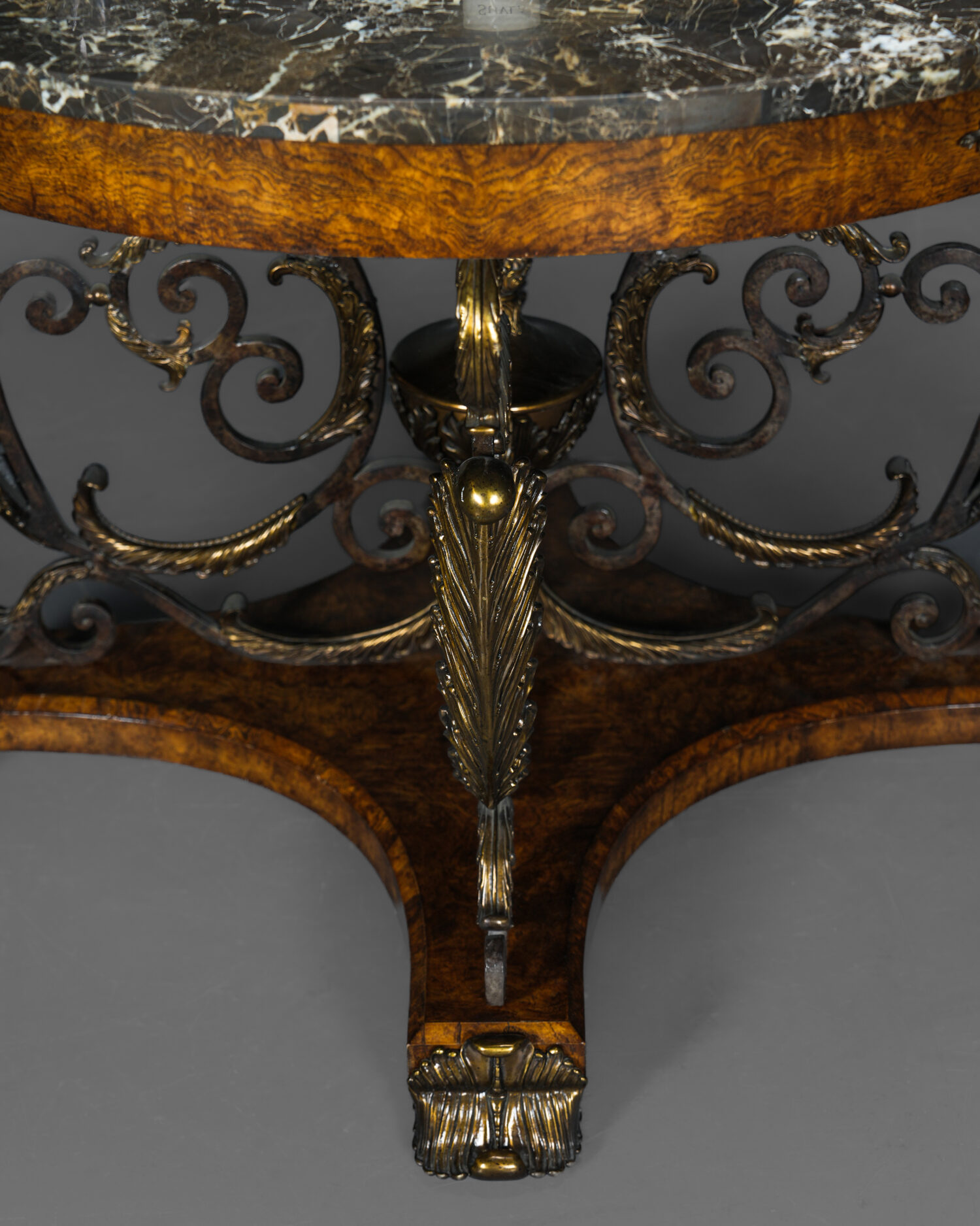 Maitland-Smith Center Table - Görsel 6