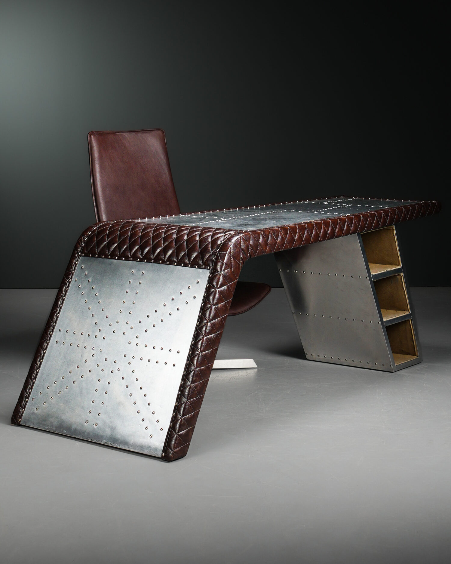 Kapitone Deri Kaplama Aviator Masa - Görsel 2