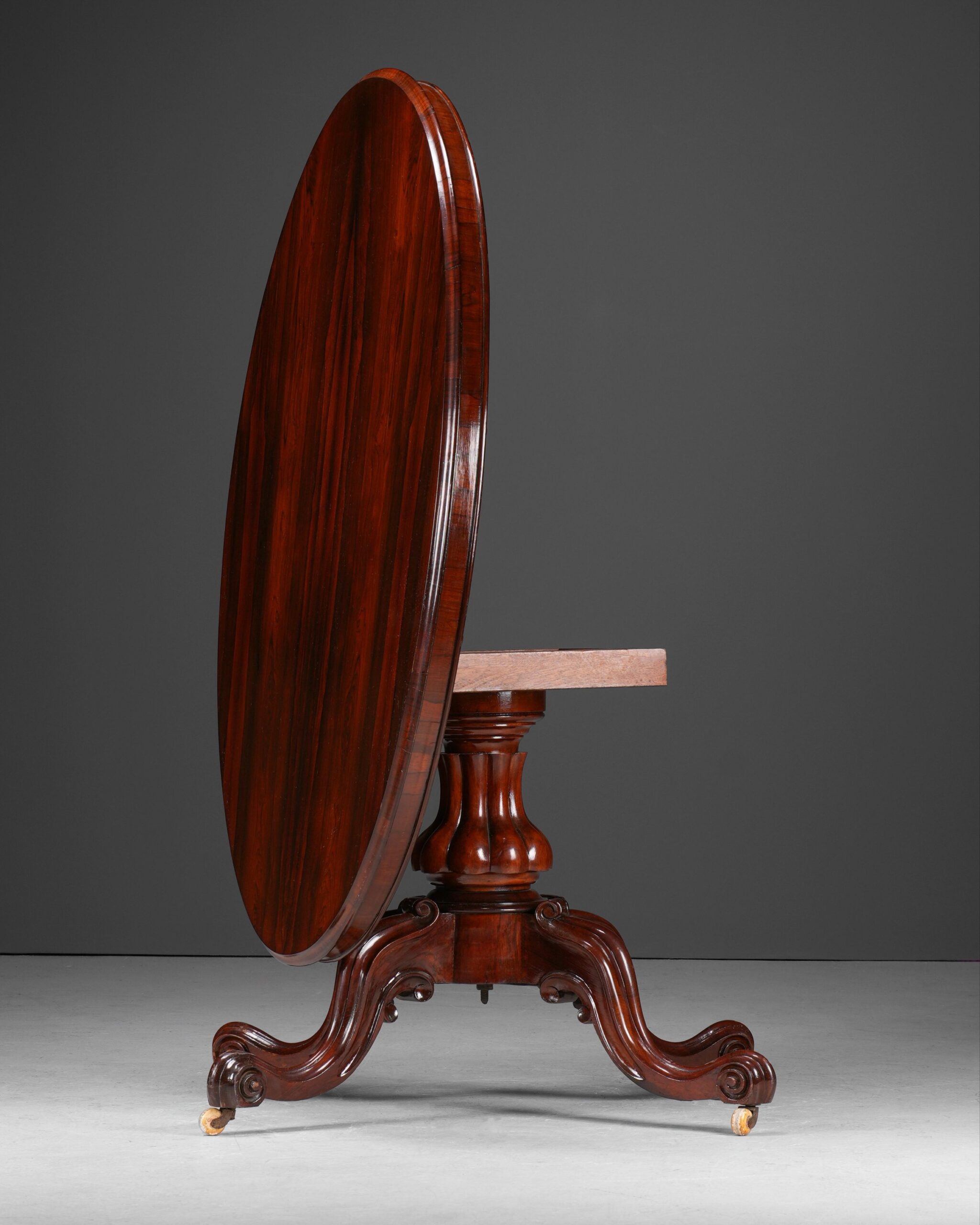Loo Table - Katlanan Masa