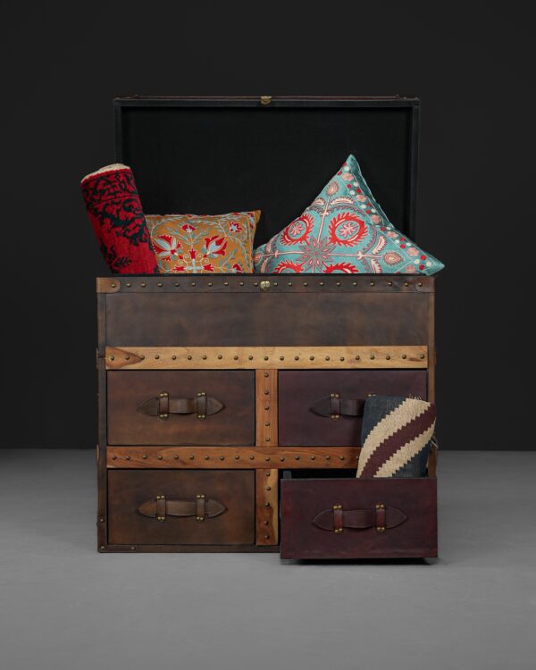 Timothy Oulton Stonyhurst Sandıklı Şifonyer - Kod 4297