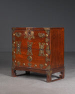 Bronz Aplikeli Kore Dolabı - Görsel 2