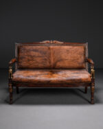 Theodore Alexander Cowhide Sofa - Görsel 2