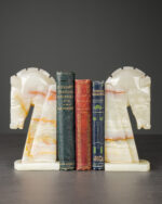 At Formlu Mermer Kitap Tutacağı