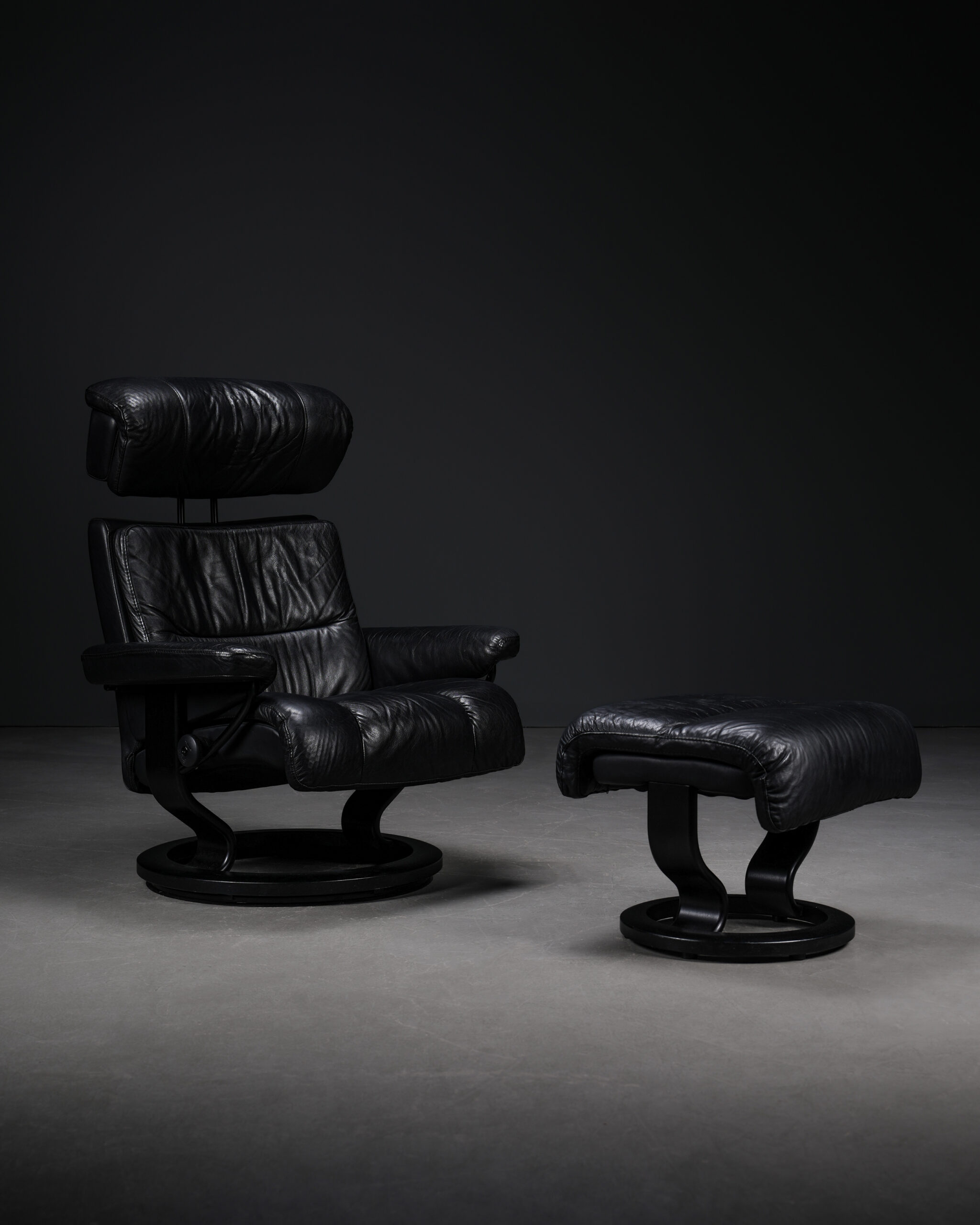 4535_1 Stressless Deri Dinlenme Koltuğu ve Ayak Taburesi | Ekornes, Norveç - Görsel 1