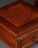 Antika Küçük Komodin Çift – Örgü Desenli Üst Tabla - Görsel 3