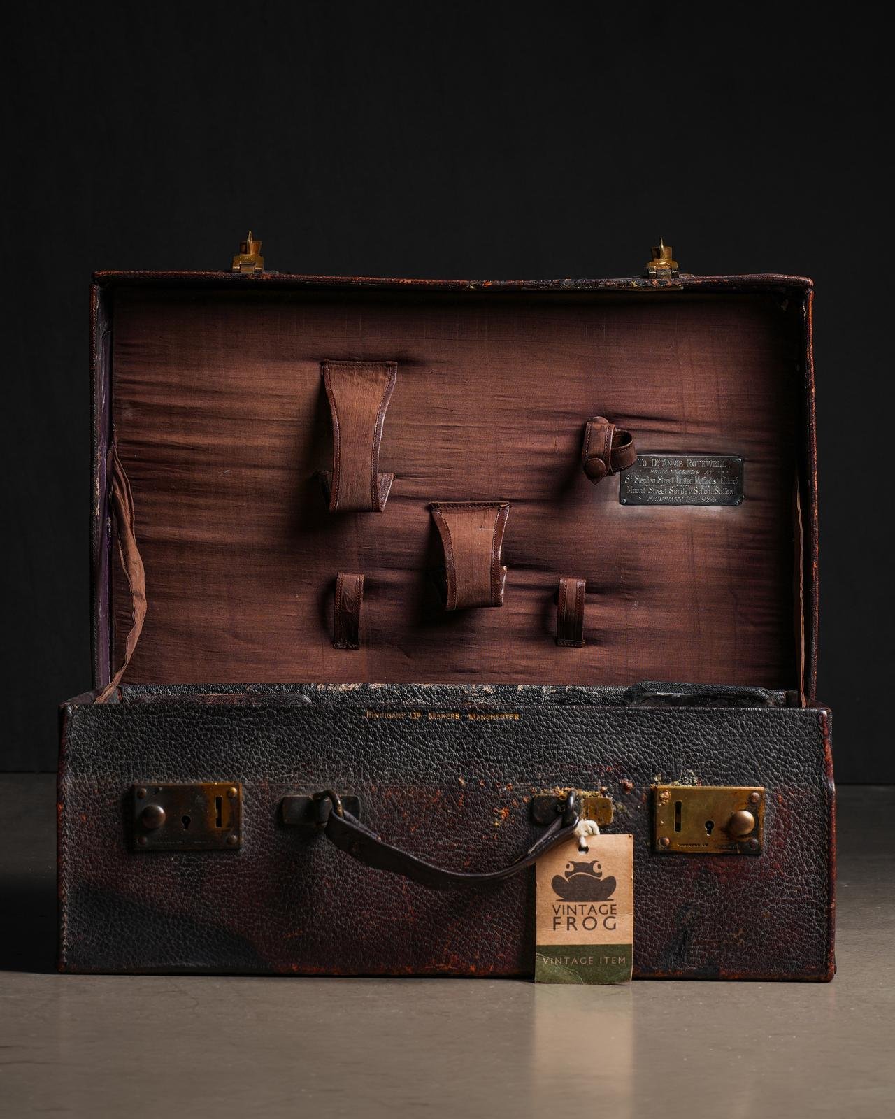 Antika Doktor Çantası - Dr. Annie Rothwell, 1924, İngiltere