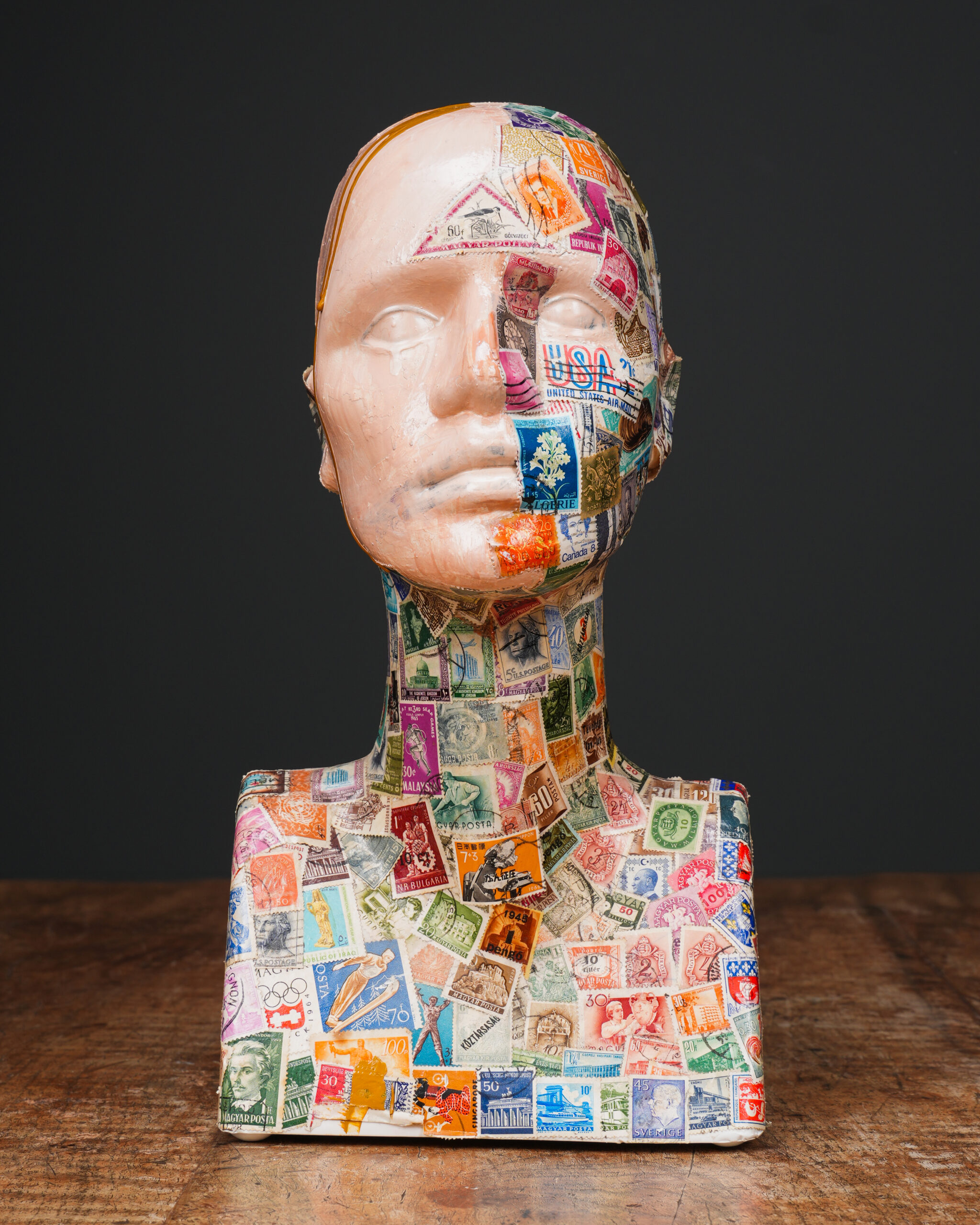 Stamp Head – Pul Kolaj Büst Heykel