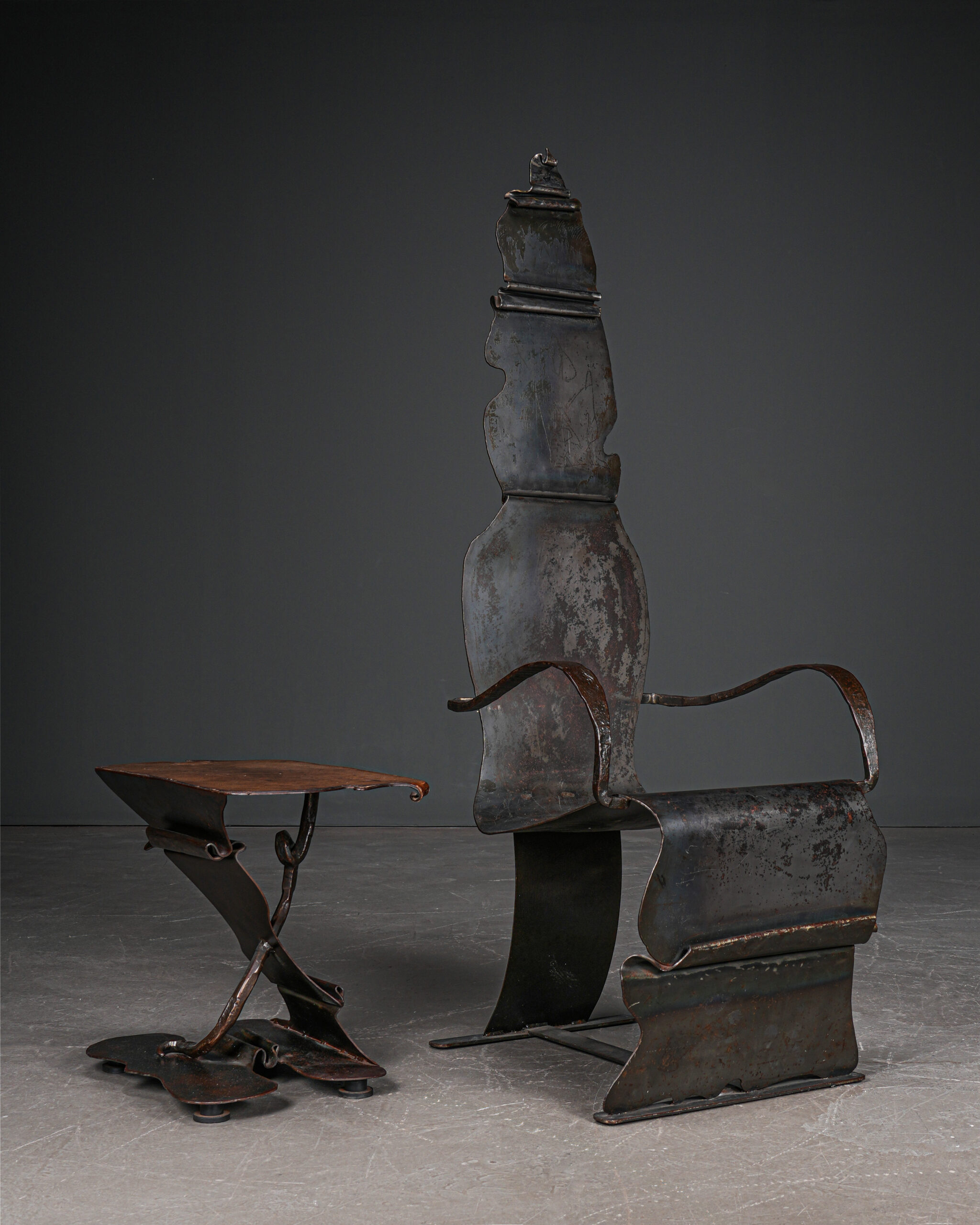 4615_1 Brutalist Demir Koltuk ve Tabure - Görsel 1