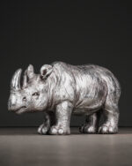 Metal Görünümlü Gergedan Heykeli