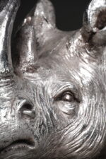 Metal Görünümlü Gergedan Heykeli - Görsel 4