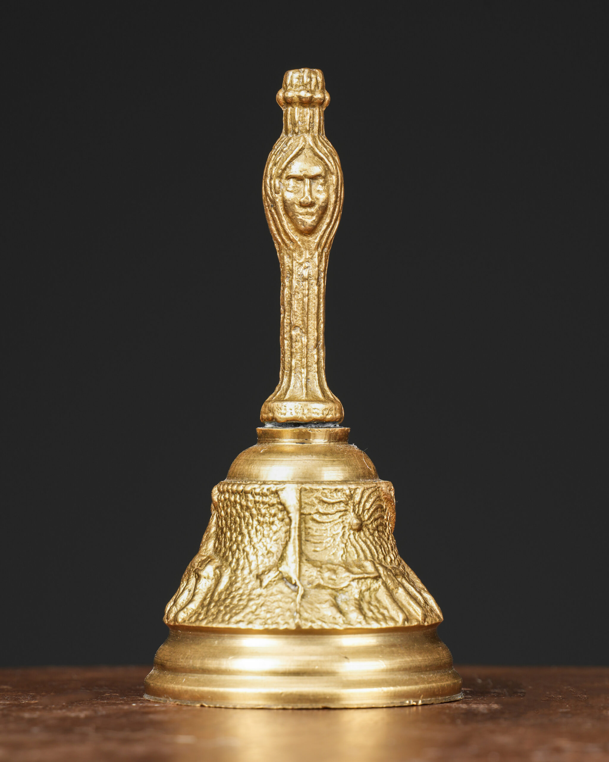 Pirinç Tapınak Çanı