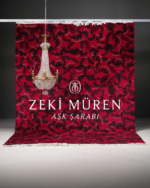 Aşk Şarabı, Zeki Müren İmzalı Halı