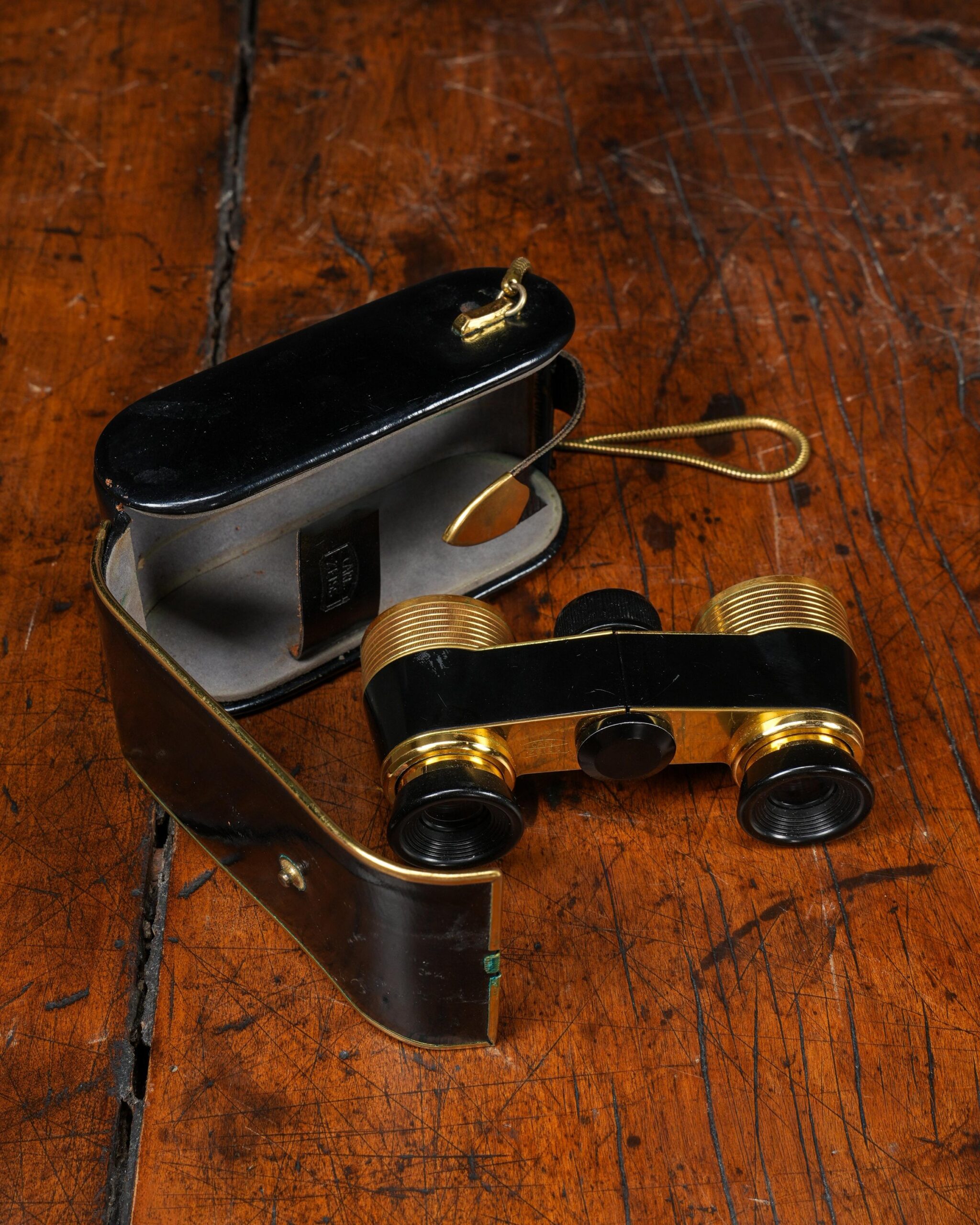 "Diadem" Opera Dürbünü, Carl Zeiss